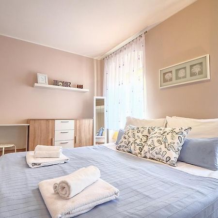 E&E Apartment Arena With Free Private Parking Pula Exterior photo